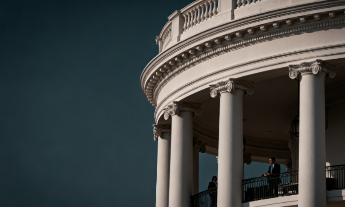 黄金“牛市刹车”，业内高管警告：准备迎接更深回调！