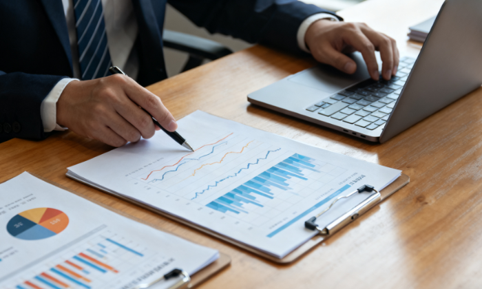 特朗普施压奏效！印度五大炼油厂暂停订购俄油