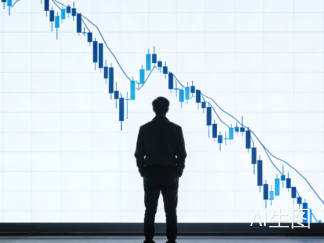 美元搶走黃金的避險王座：亞股暴跌，市場進入“小型黑天鵝”模式